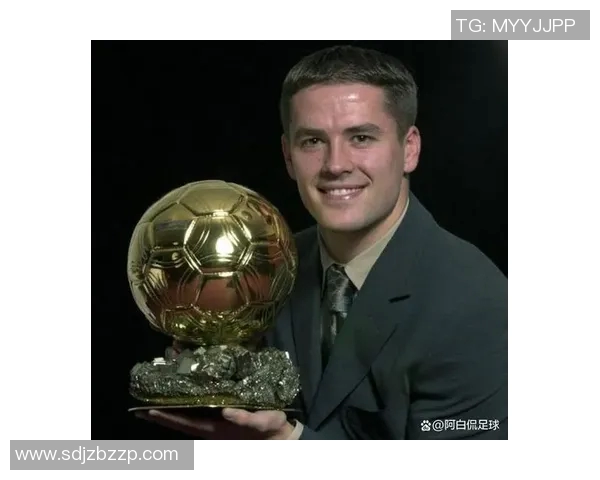 足球明星迈克尔欧文的辉煌职业生涯与传奇故事回顾