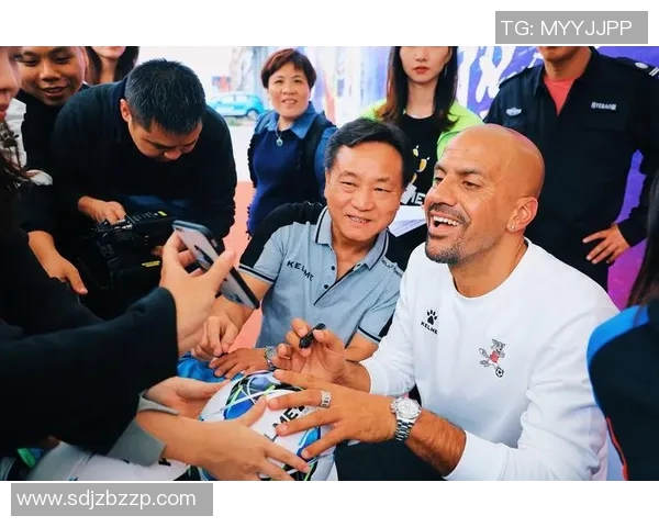 足球明星犟驴背后的故事与成就揭秘